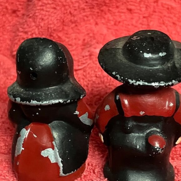 Cute Vintage Salt & Pepper Set Amish - Picture 4 of 5